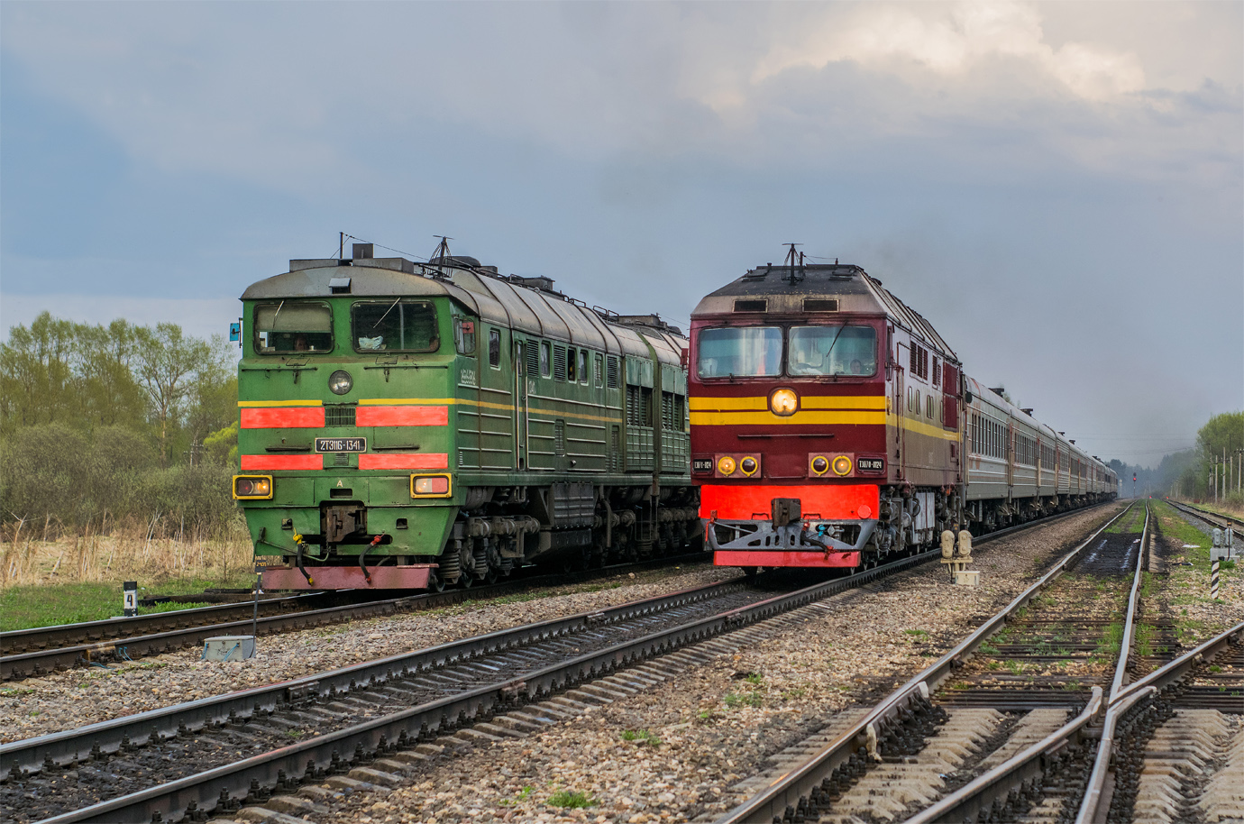 2ТЭ116-1341; ТЭП70-0124