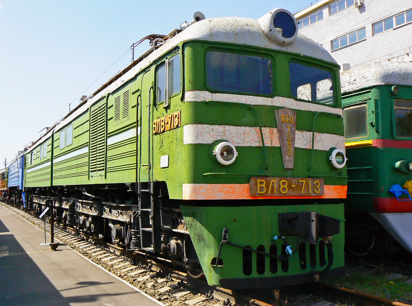 ВЛ8-713