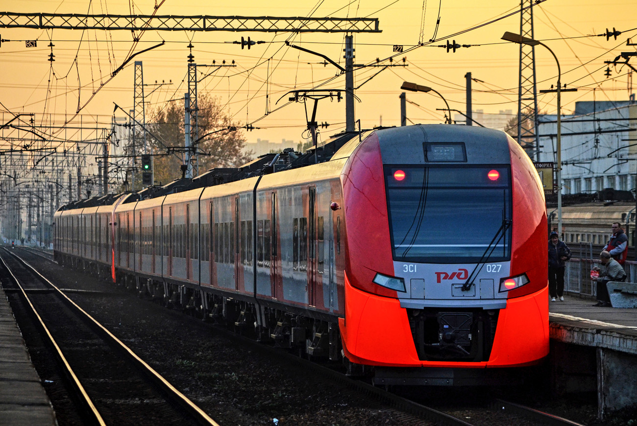 Реальный поезд. Эс1п 024. Эс1п-025 в депо. ТЧ-96 Подмосковная. Эс1 Trainz 19.