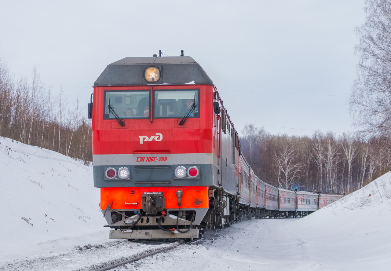 Тэп зимой. Тэп70бс зима. Тэп70бс Барнаул. Тэп70бс Узбекистан. Поезд тэп70бс.