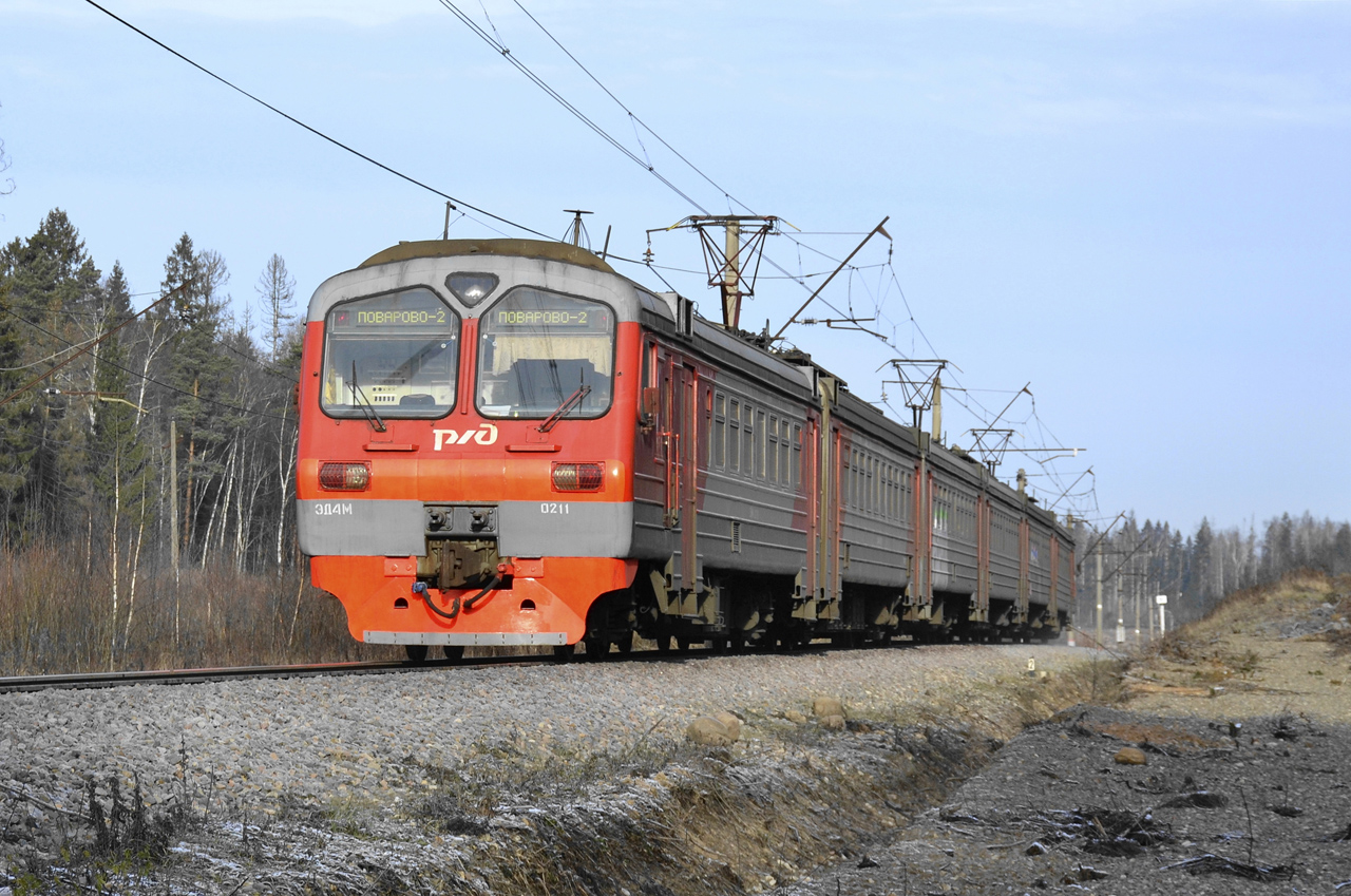 Поезд нижний орел. Эд4м 0211. ЭДЧМ электричка. Кубинка Лукино электричка. ЭДЧМ электричка 0201.