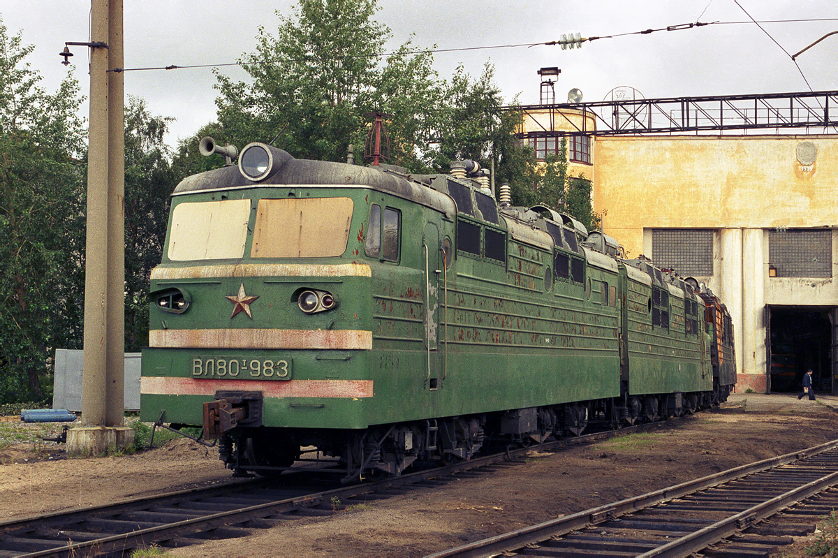 ВЛ80Т-983