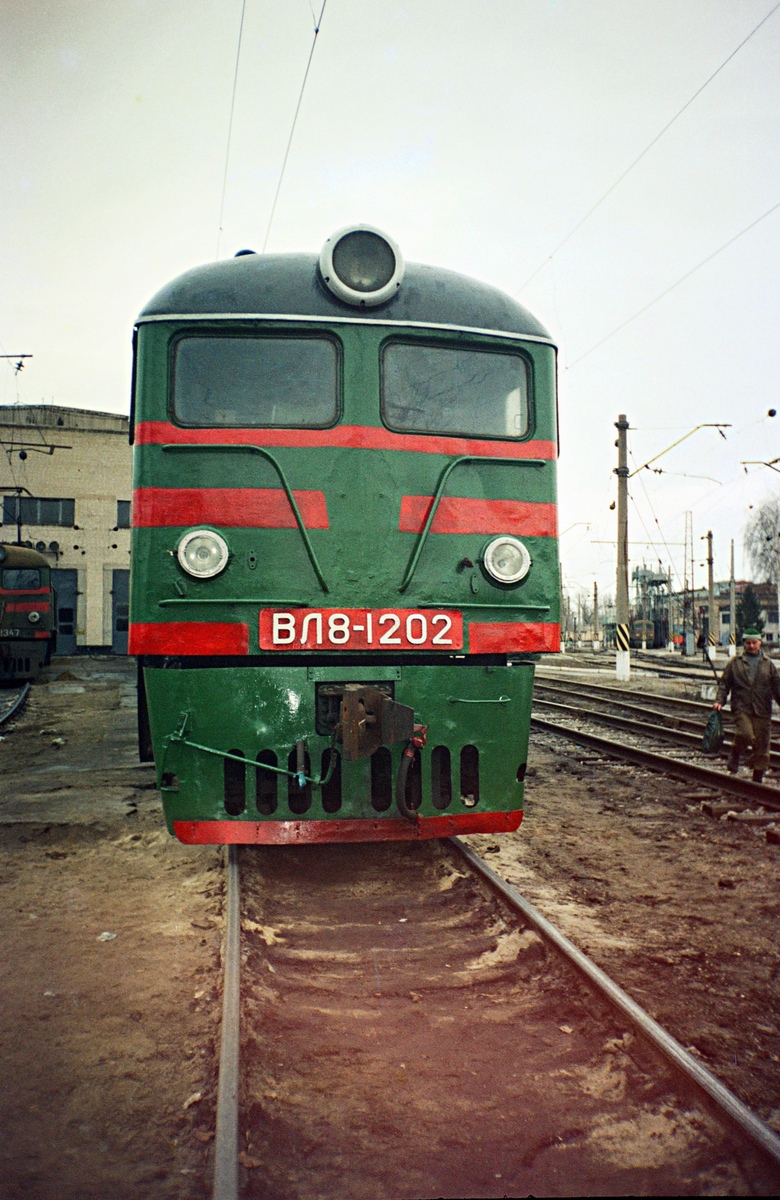 ВЛ8М-1202