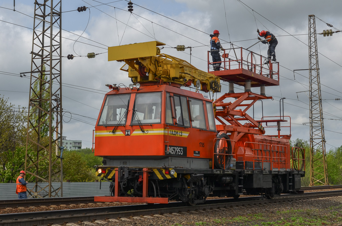 Автомотриса дизельная монтажная адм 1 3