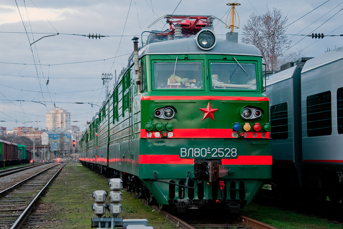 ВЛ80С-2528