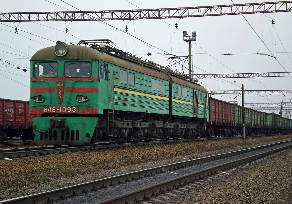 ВЛ8М-1093