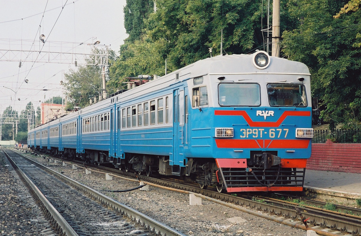 ЭР9Т-677