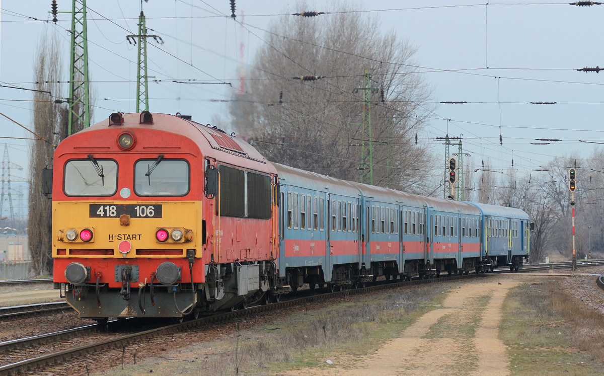 418 106