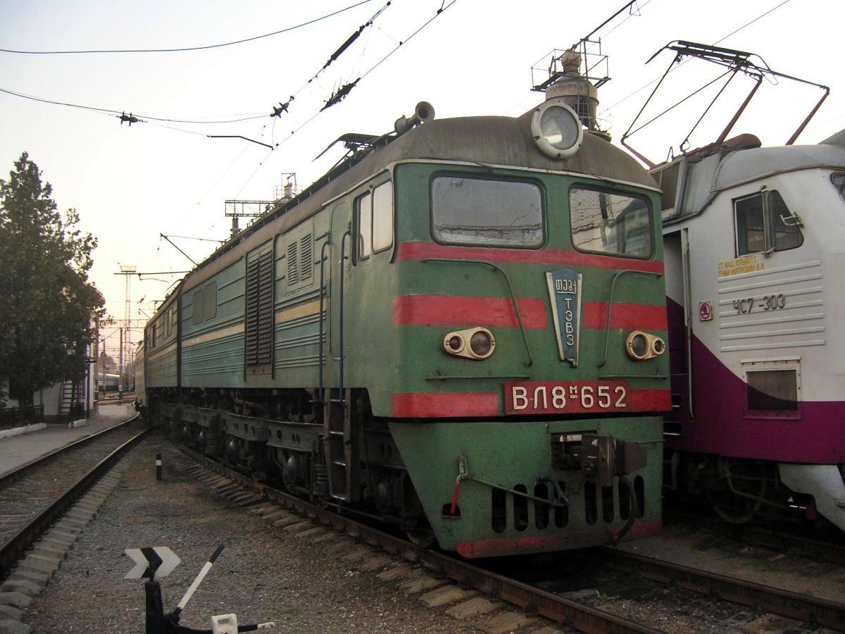 ВЛ8М-652