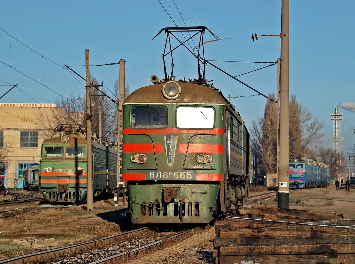 ВЛ8М-665