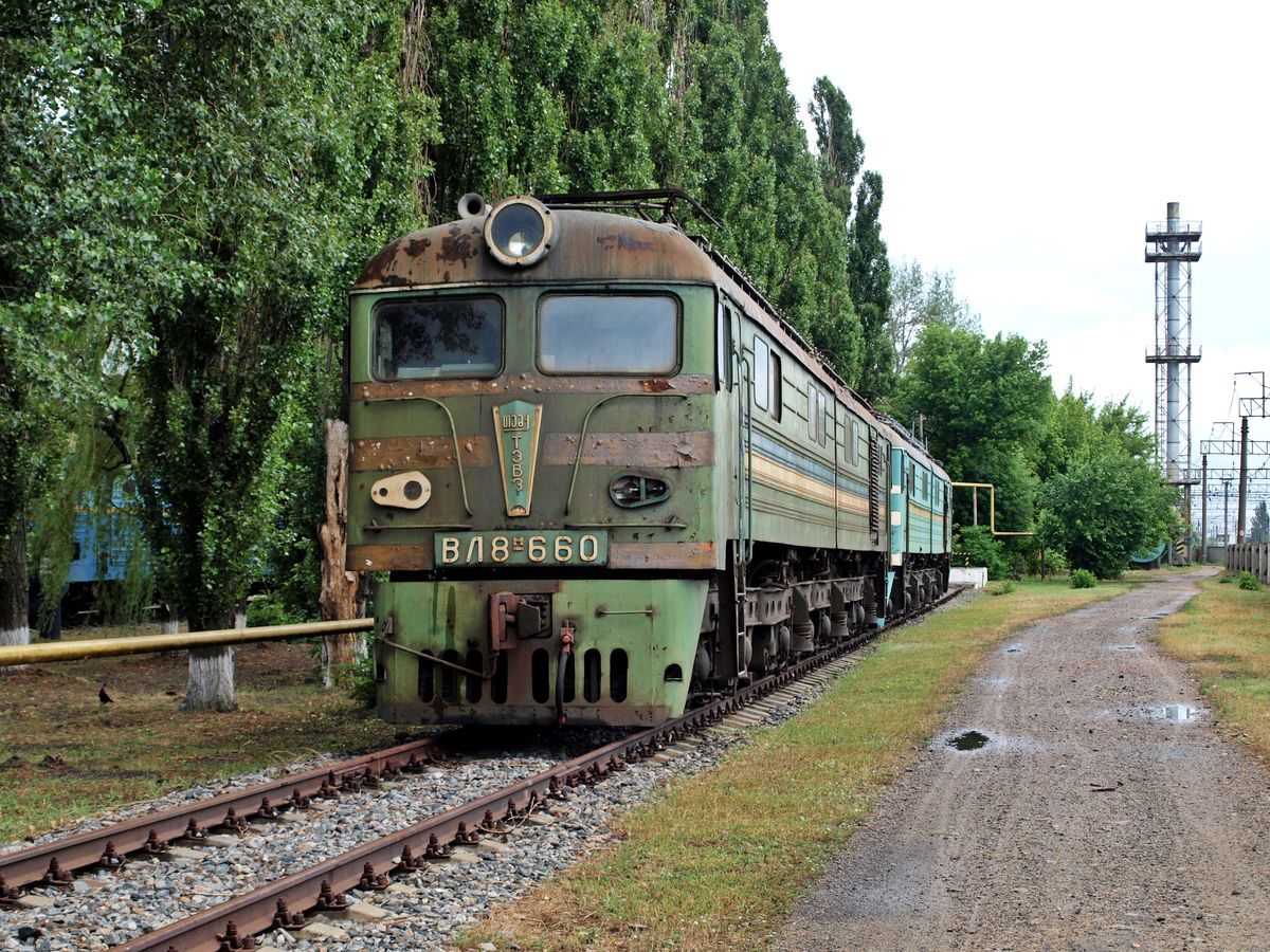 ВЛ8-660