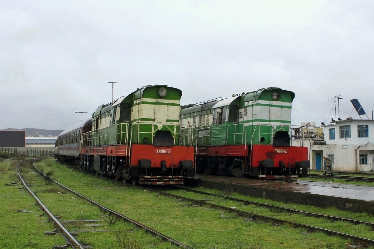 T669-1032; T669-1057