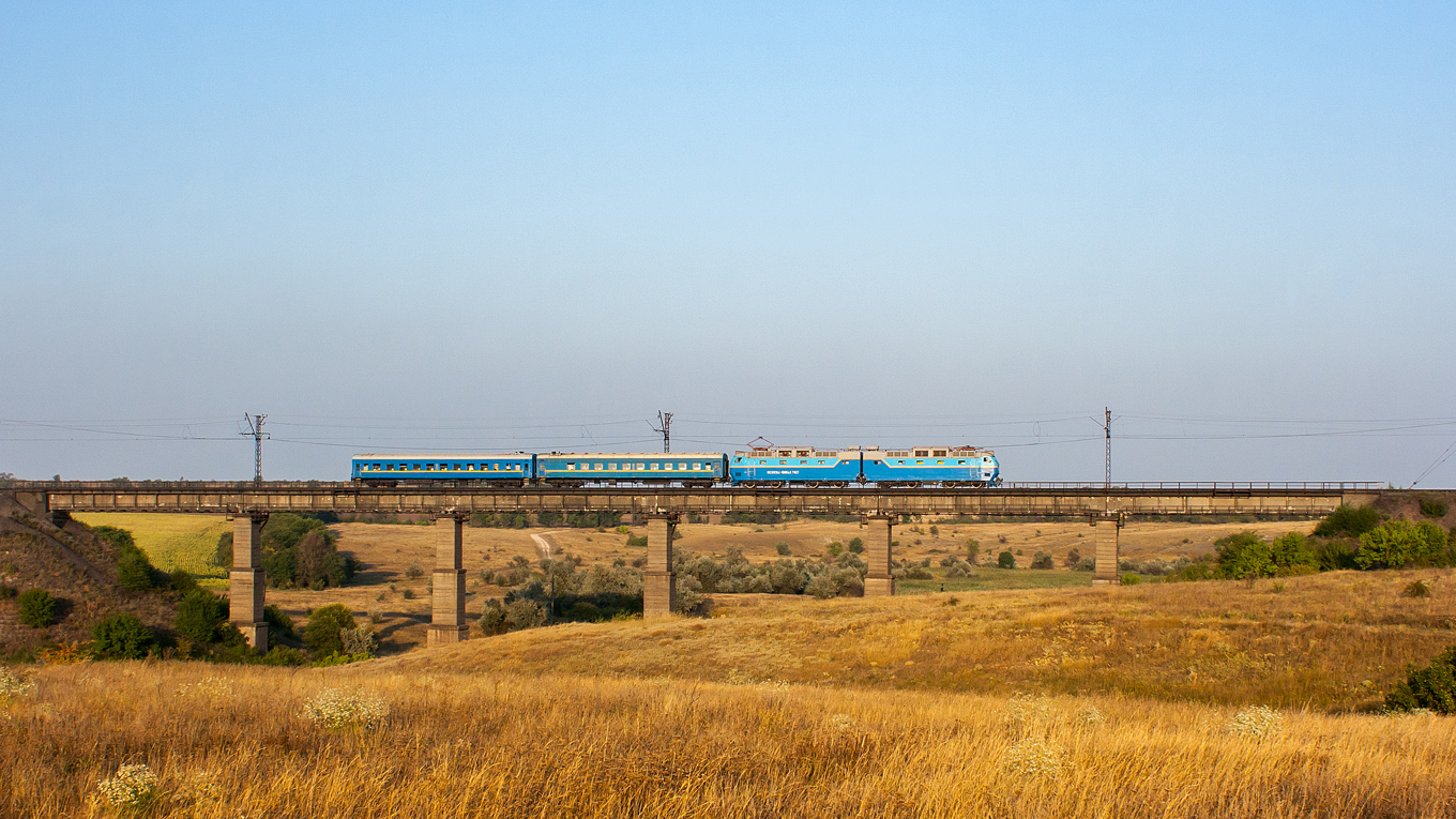 ЧС7-305