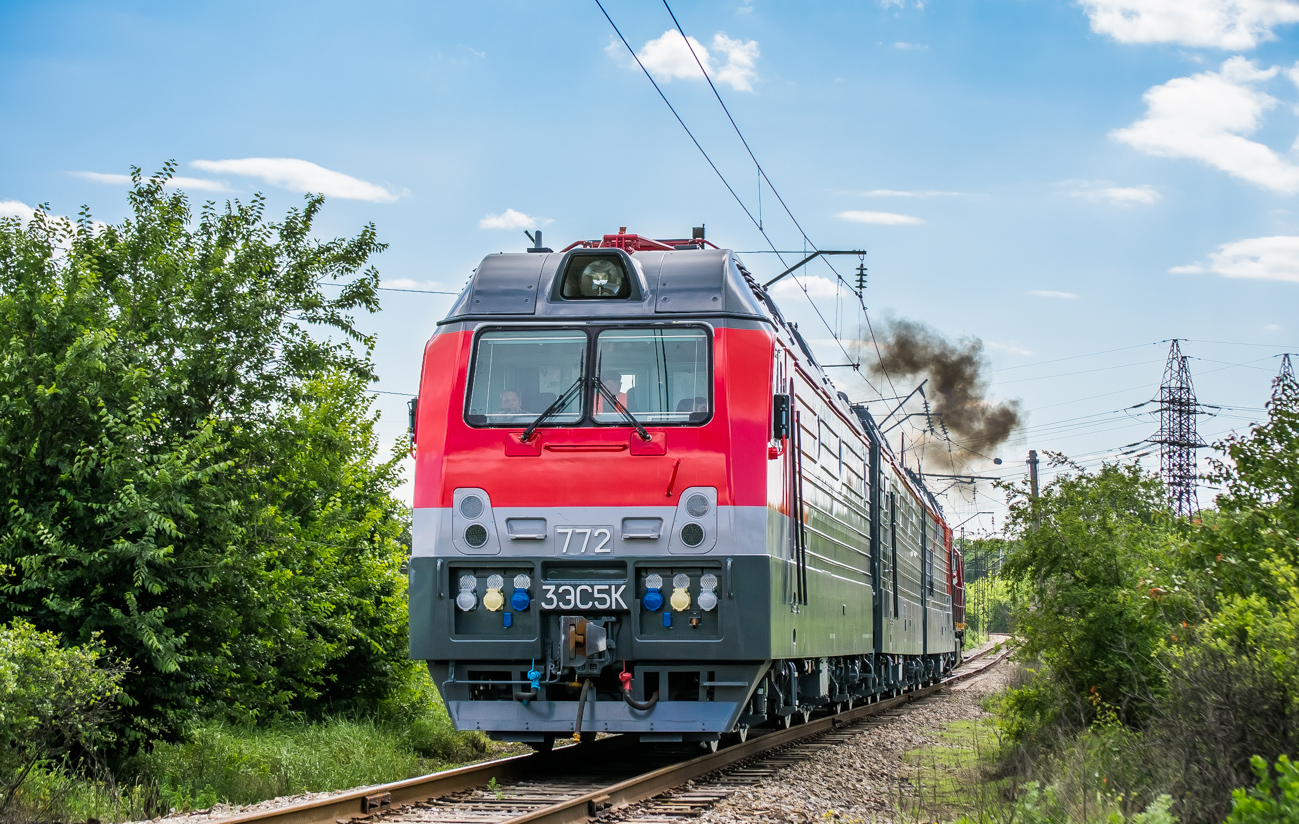 Фото электровозов нэвз