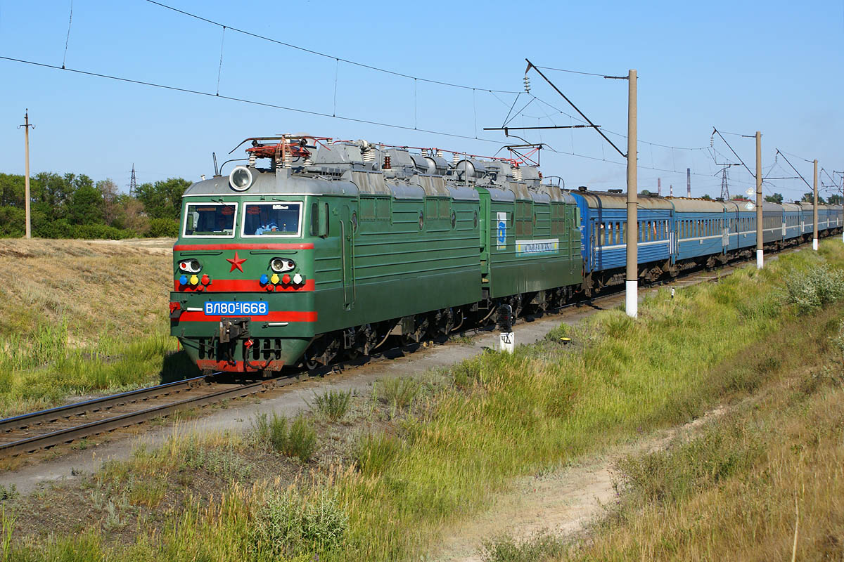 Поезд 57. Вл80с Казахстан. Вл80с КТЖ. Вл80 казахстанский. РК вл что это.