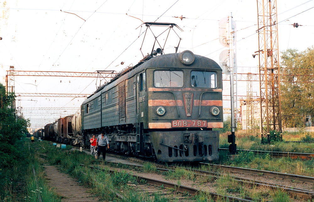 ВЛ8-787