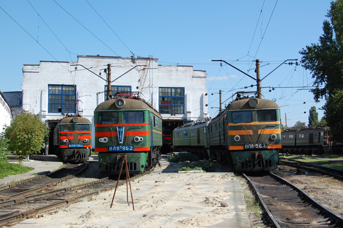 ВЛ8-1362; ВЛ8М-962; ВЛ8-507