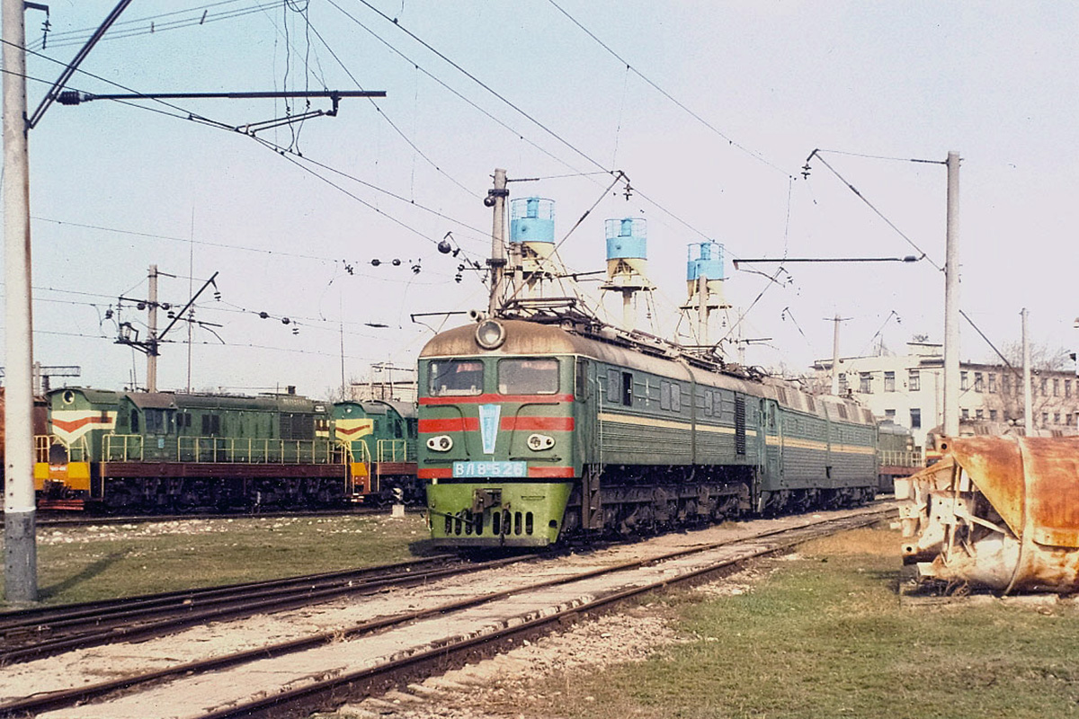 ВЛ8М-526