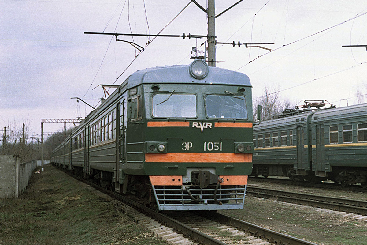 ЭР2-1051