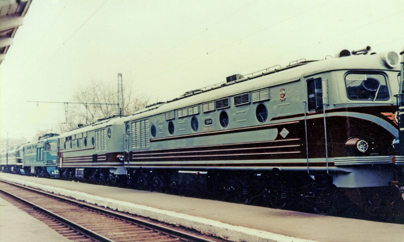 ТЭ30-001