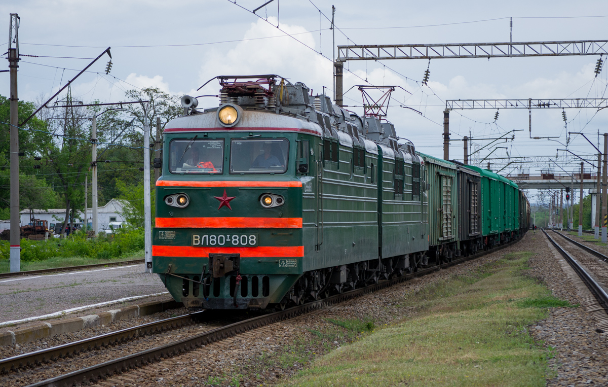 ВЛ80Т-808