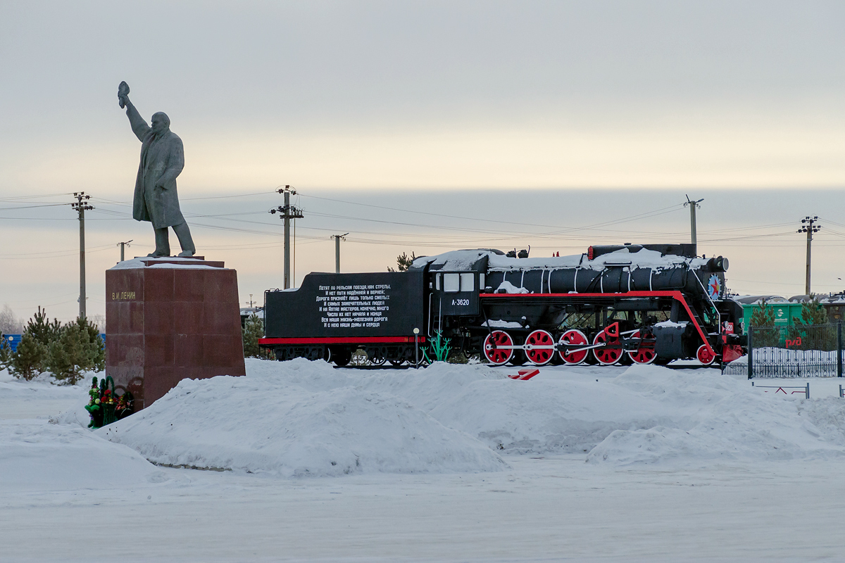 Л-3620; West Siberian railway — Monuments