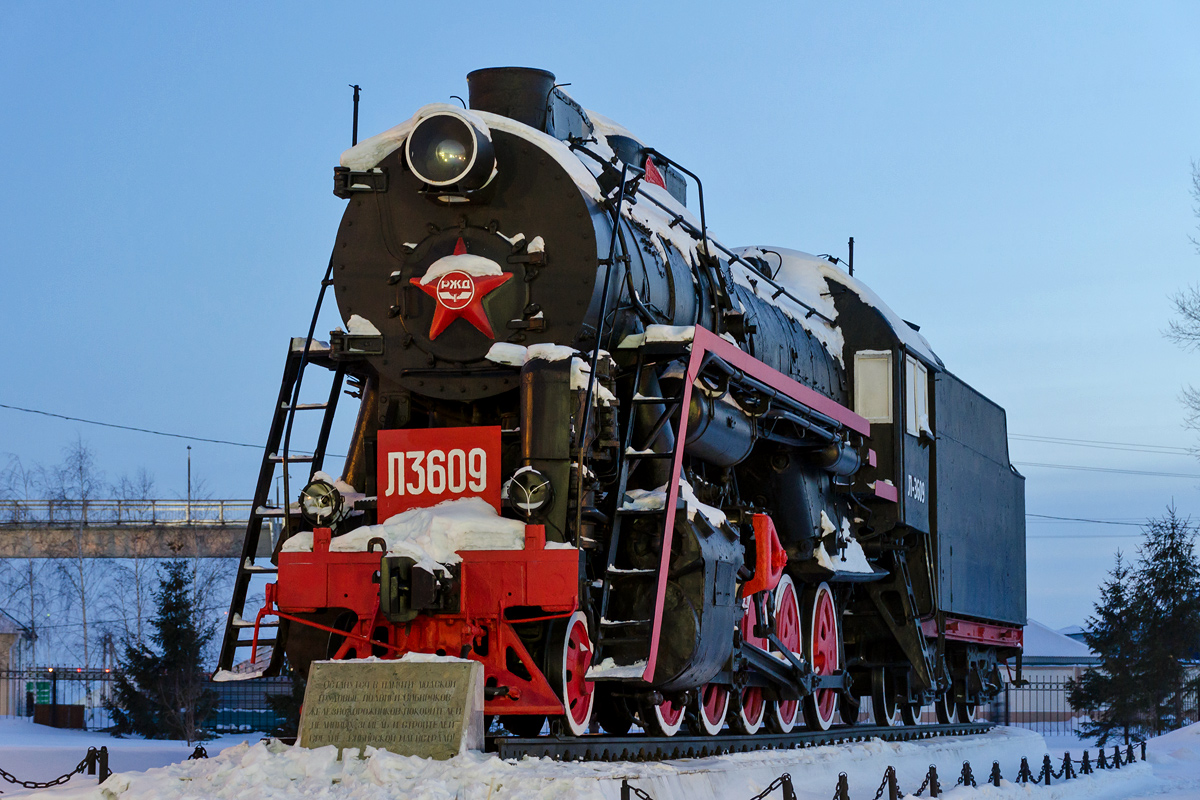 Л-3609; West Siberian railway — Monuments