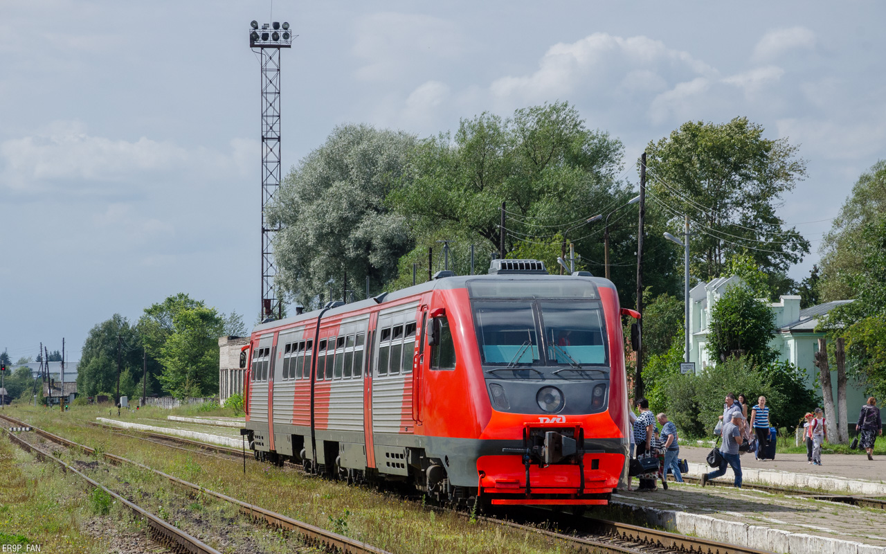 Поезд великие луки. Ра2-024. Ра2 Псков. Ра2 Иванова. Великий Новгород ра2.