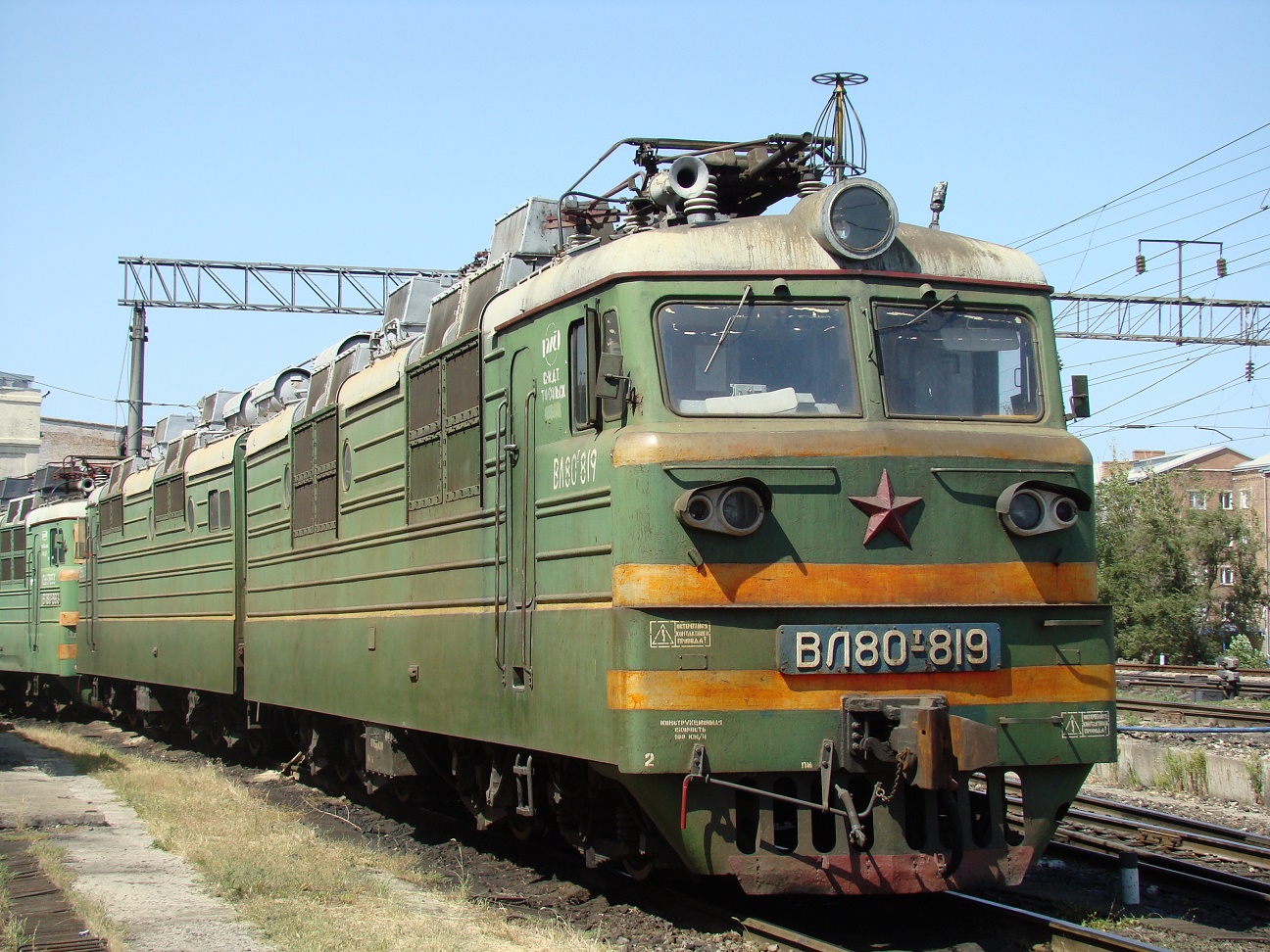 ВЛ80Т-819