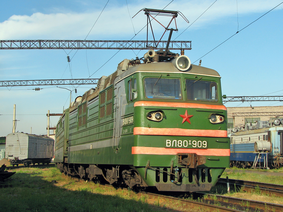 ВЛ80Т-909