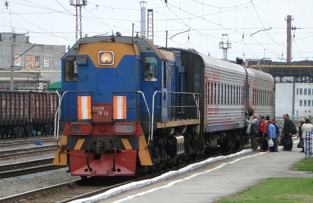 ТЭМ2-7833