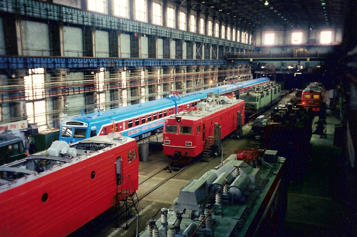 Новочеркасский электровозостроительный завод фото