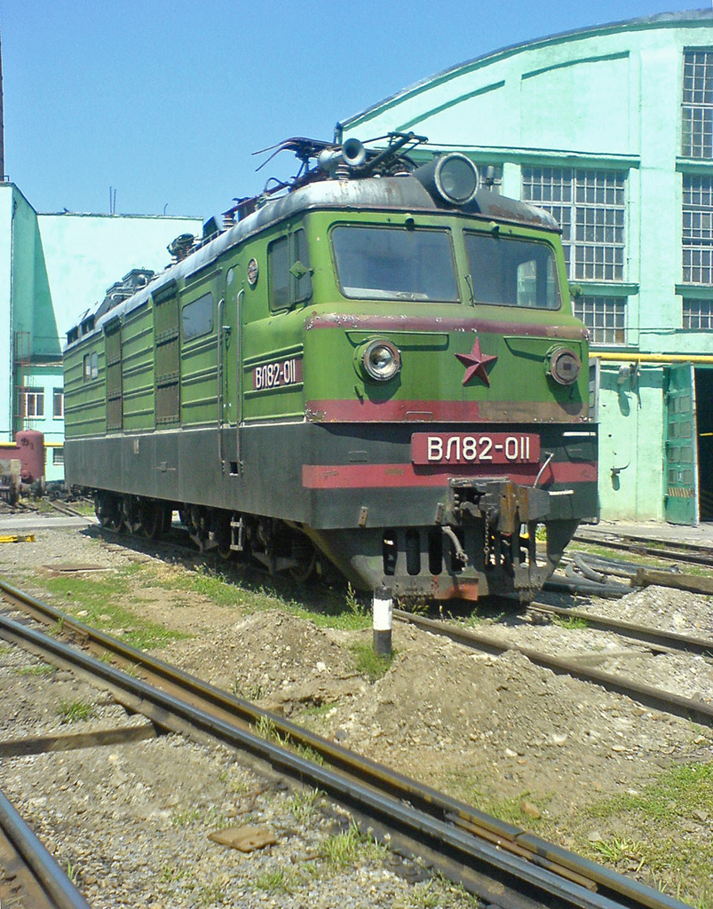 ВЛ82-011