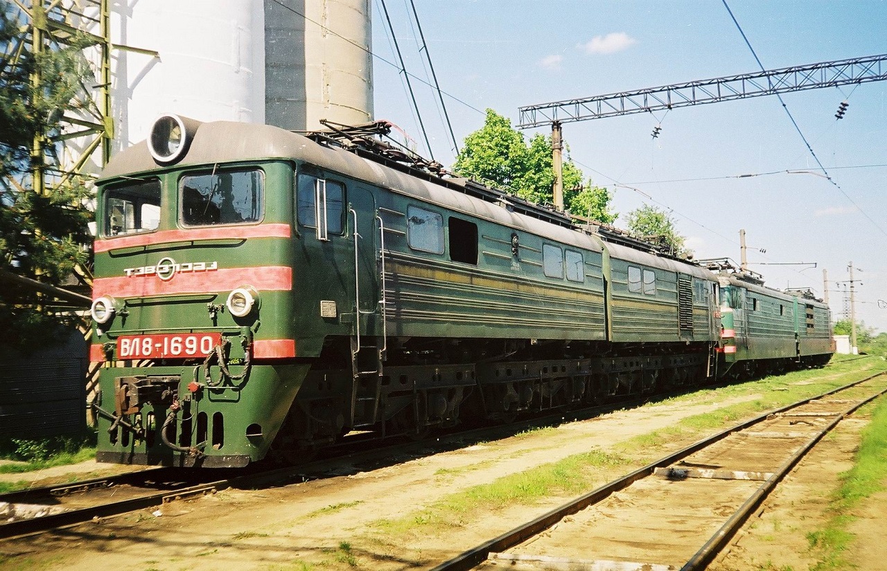 ВЛ8-1690