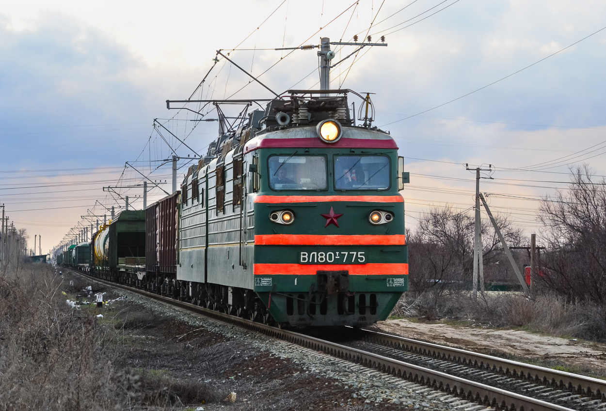 ВЛ80Т-775