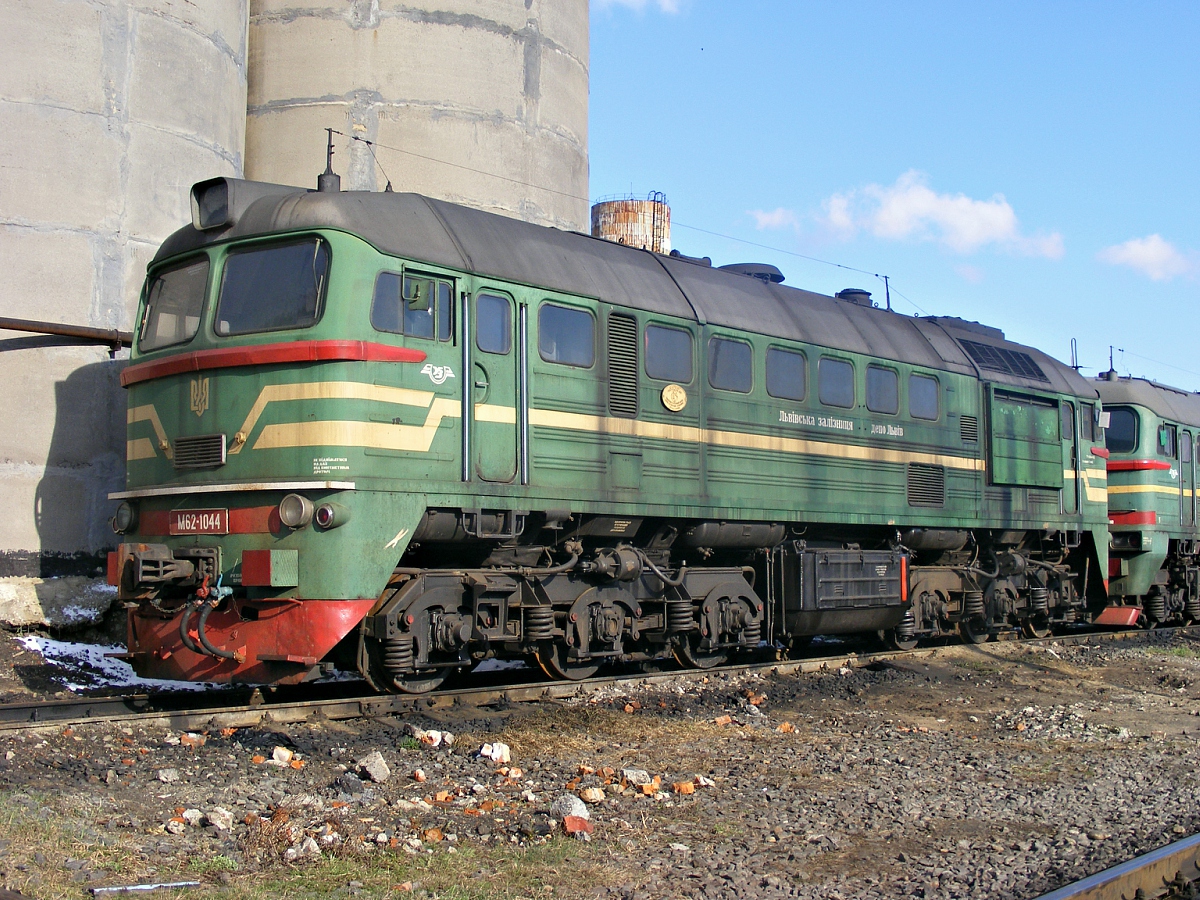 М62-1044