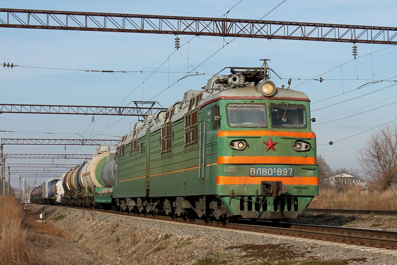 ВЛ80Т-897