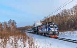 ЭП20-022 (Moscow Railway); П36-0031 (North Caucasus Railway)