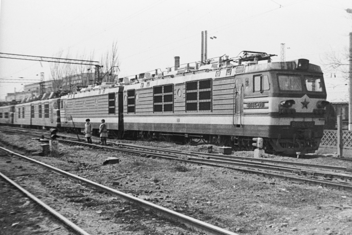 ВЛ84-001