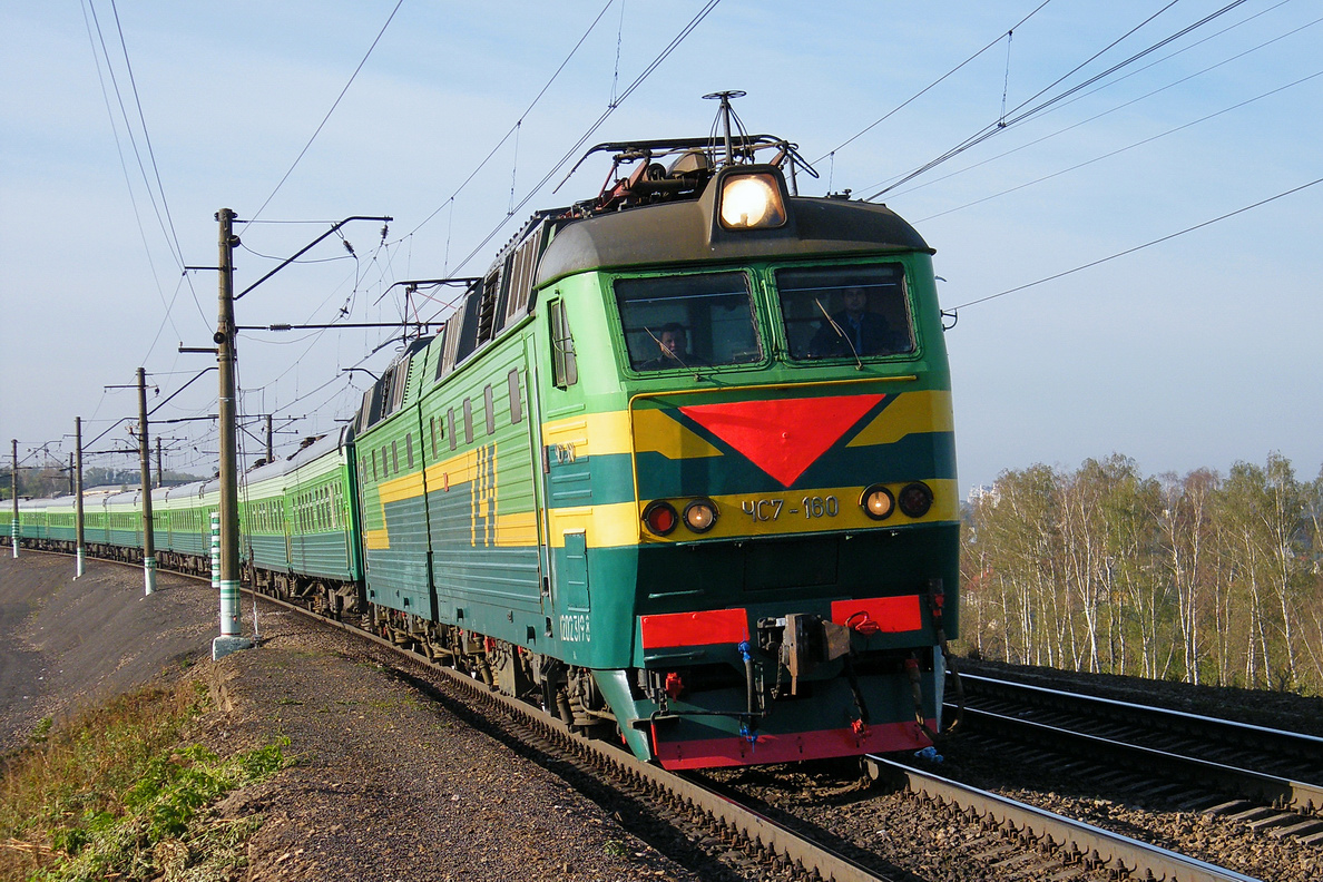 Поезда москва орел. Чс7 160. Чс7 Тишкин.. Поезд Иван Тургенев. Поезд Орел.