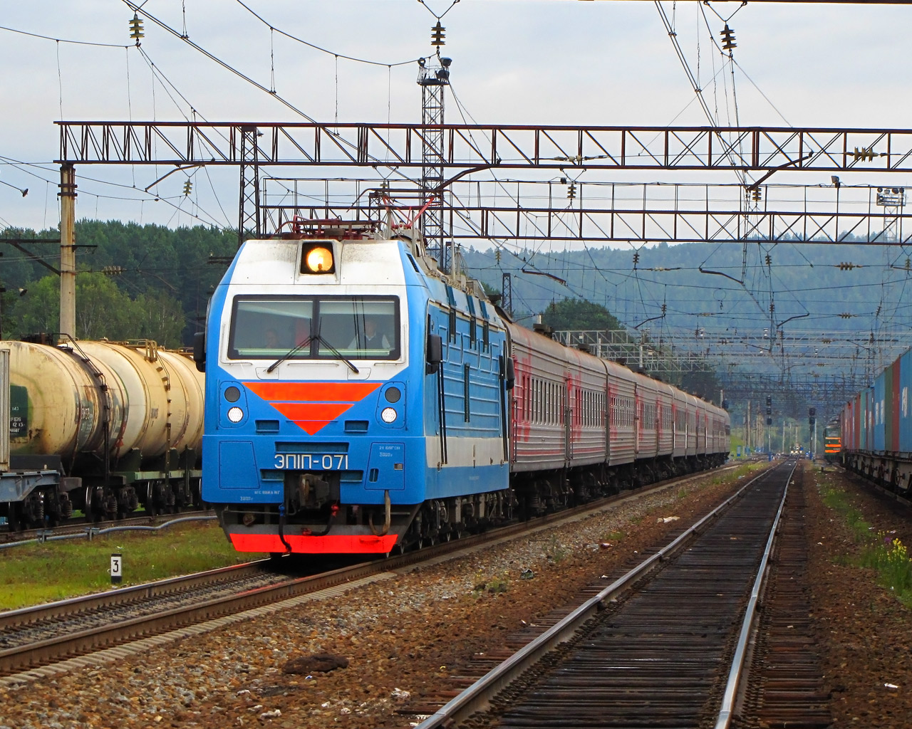 П 71 5. Эп1п-007. Эп1м 545. Эп1 288. Train Chita to Moscow photo.