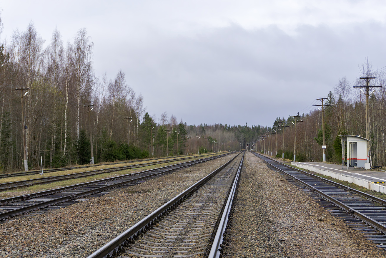 Oktobarska željeznica — Stations & ways