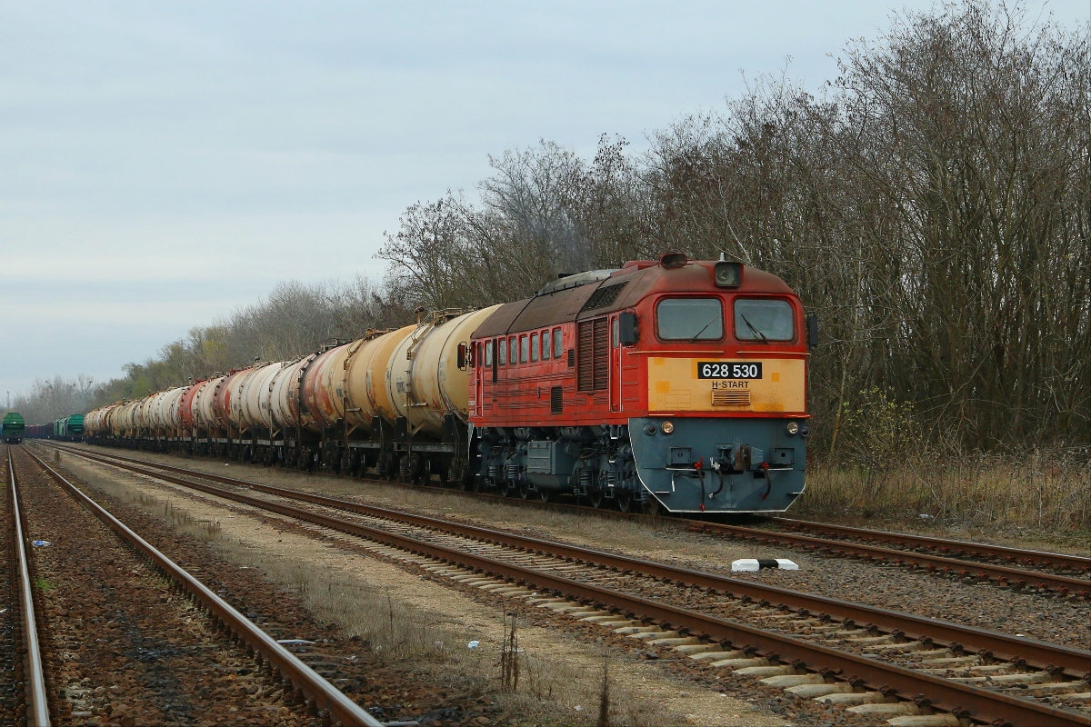 628 530