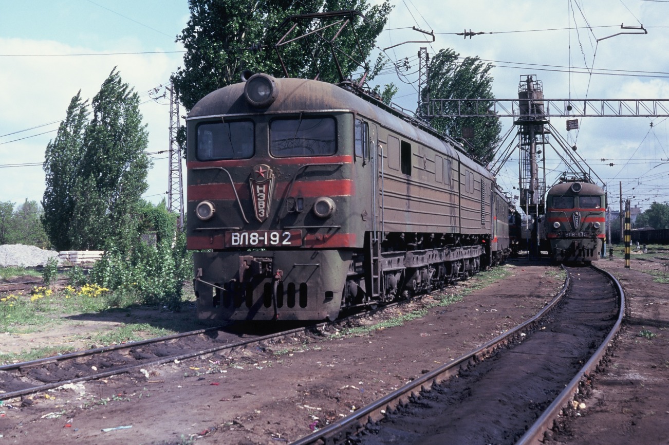 ВЛ8-192; ВЛ8-170