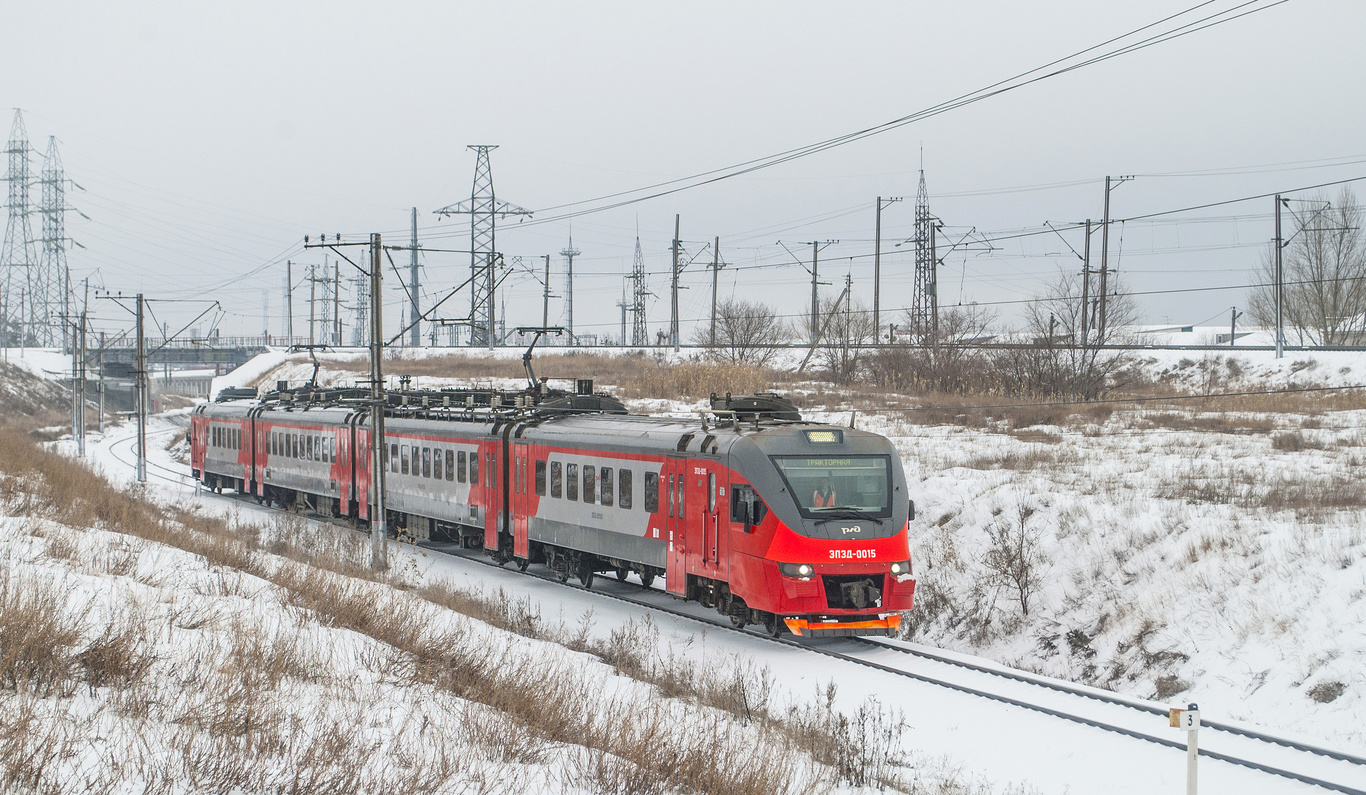 323 км волгоград 1. Эп электровоз. Поезд фото. Пассажирский поезд. Пригородный электропоезд.