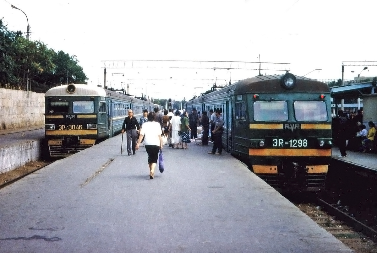 Станция бакинская. Baku 1999.