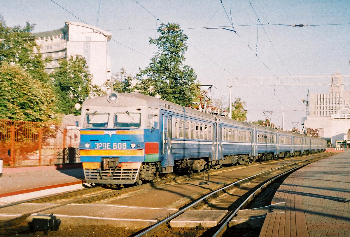 ЭР9Е-608