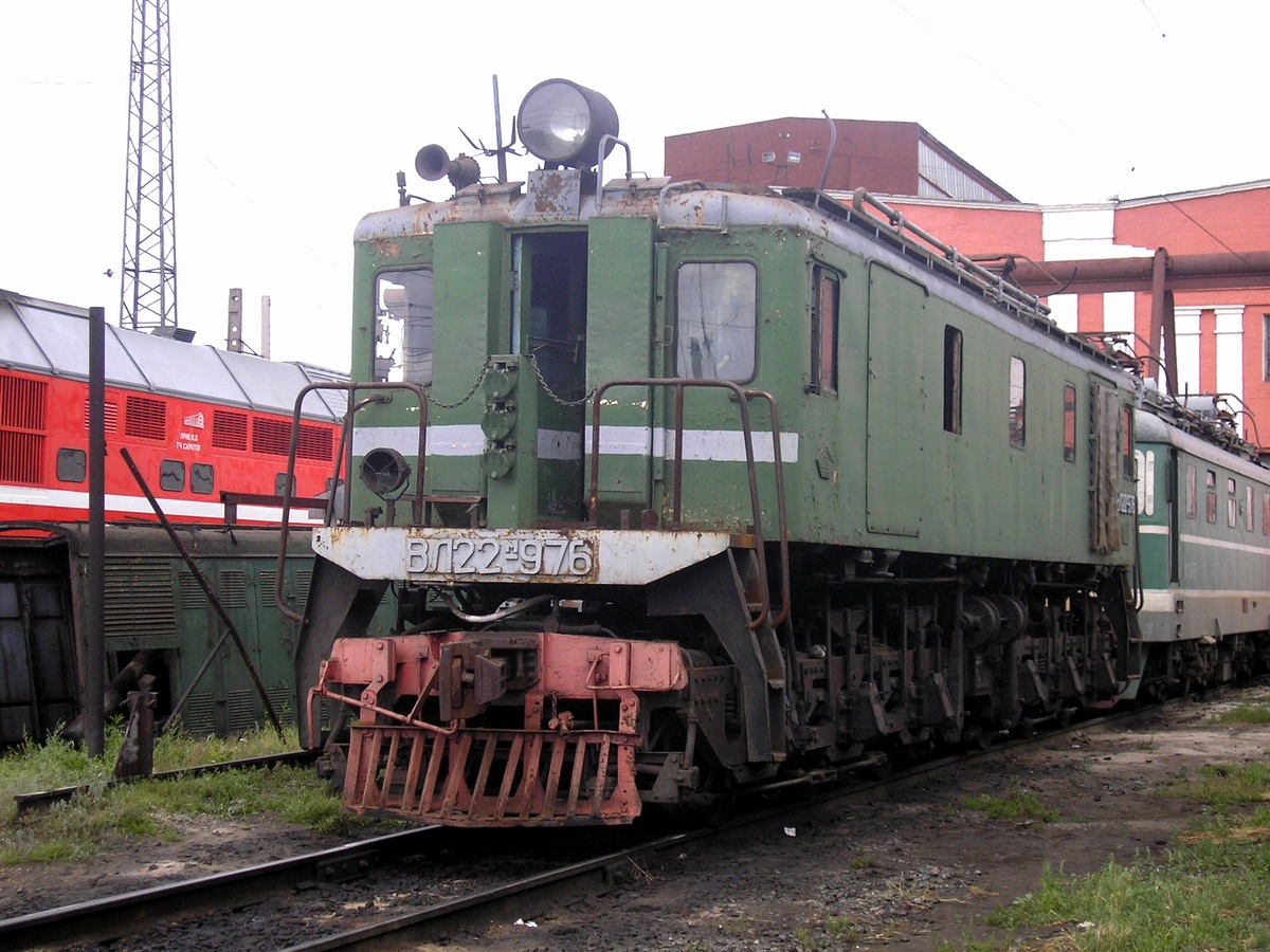 ВЛ22М-976