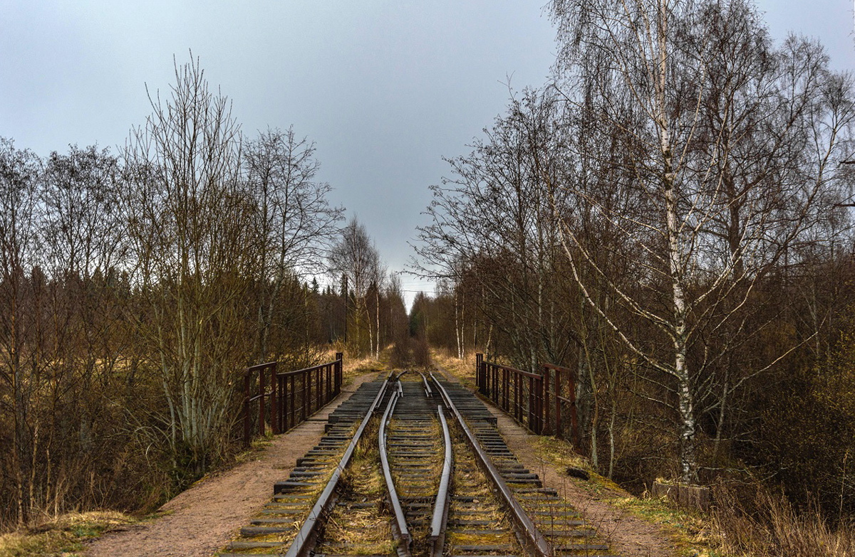 Oktobarska željeznica — Stations & ways