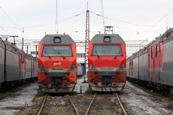 2ЭС10-013 (Свердловская железная дорога); 2ЭС10-032 (Свердловская железная дорога)